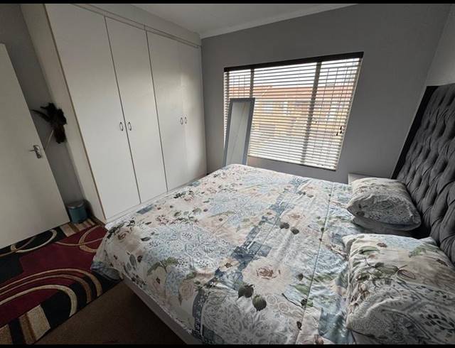 2 BEDROOM TOWNHOUSE FOR SALE IN GLEN MARAIS